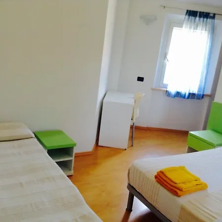 Orizzonte Apartment *